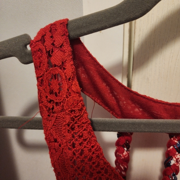 No Boundaries 4th of July Paisley Print Braided Summer Tank, Size ( XL 15-17). - Picture 4 of 4